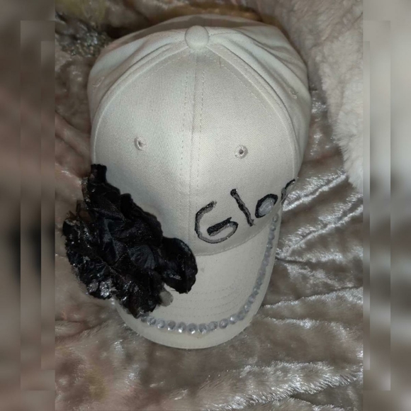 Baseball hat - Picture 1 of 4